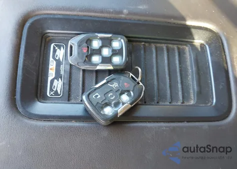 2017 Chevrolet Suburban Premier из США, поврежденный, VIN 1GNSCJKC7HR208551